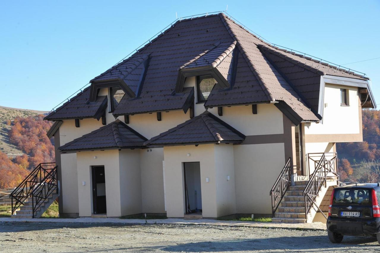Apartmani Krstojevic コパオニク エクステリア 写真